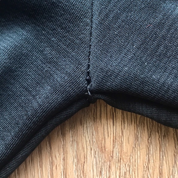 5/$25 Nike Dri-Fit Pull Over - Picture 3 of 5